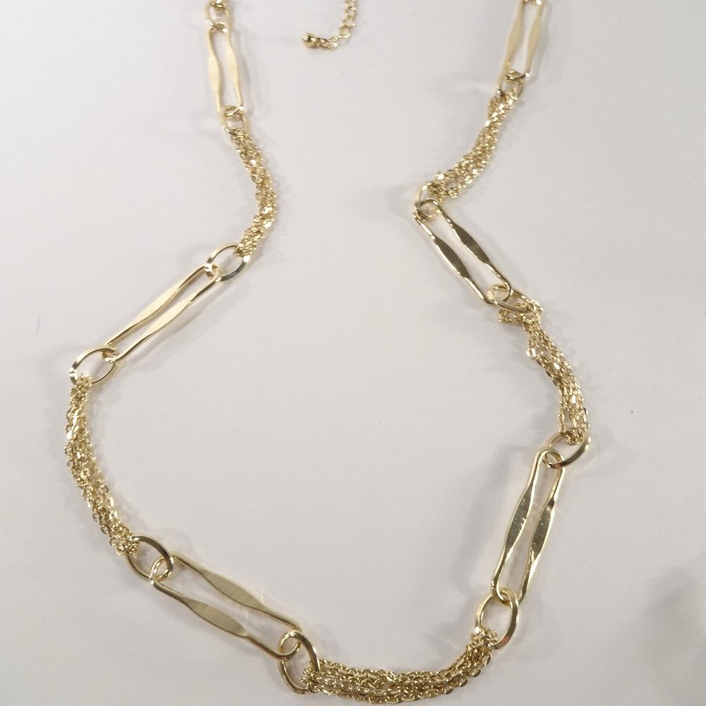 NWT 49.00 Cache Gold Hammered shiny Oval Link Long Layer Necklace NWT49